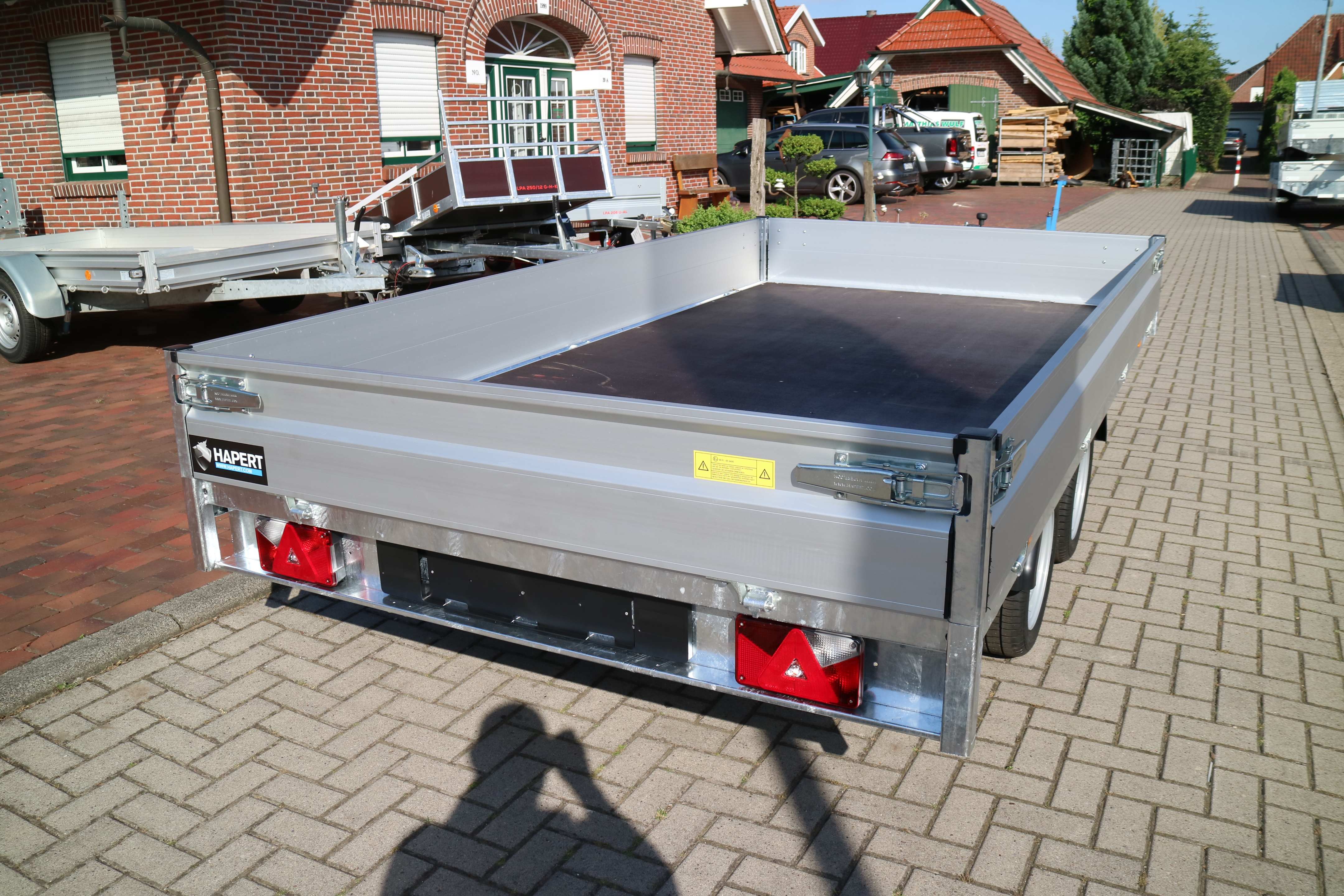 Hapert Azure Hochlader 2000 kg 335x180